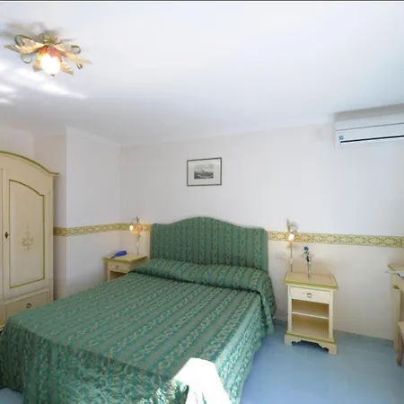 Torre Saracena 3*