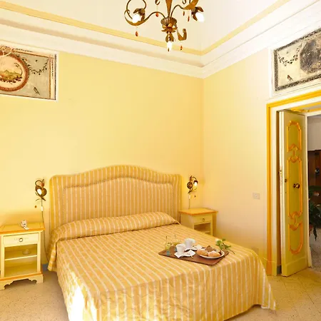 Hotel Torre Saracena