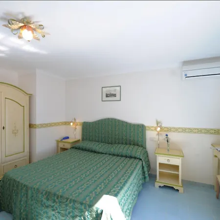 Torre Saracena 3* Praiano