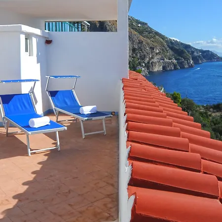 Torre Saracena 3* Praiano