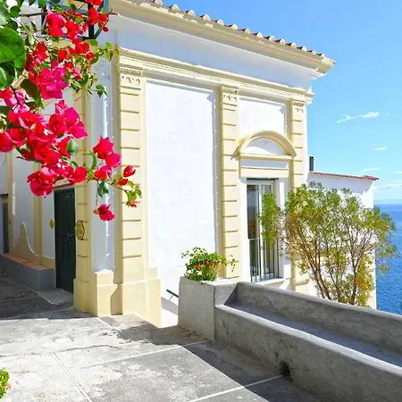 Torre Saracena Praiano