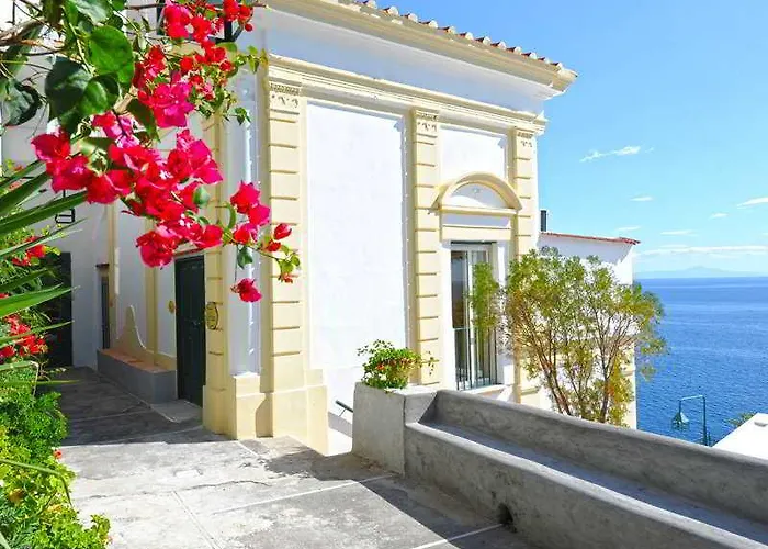 Torre Saracena Praiano