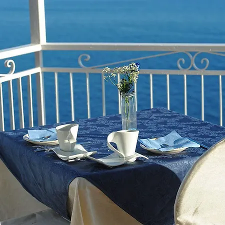 Torre Saracena Hotel Praiano