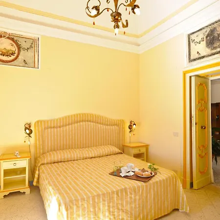 Hotel Torre Saracena