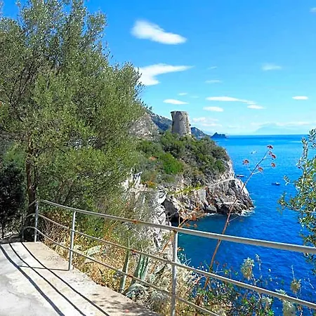 Hotel Torre Saracena