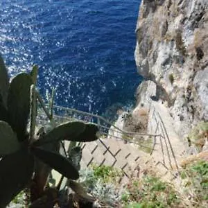 Torre Saracena Praiano