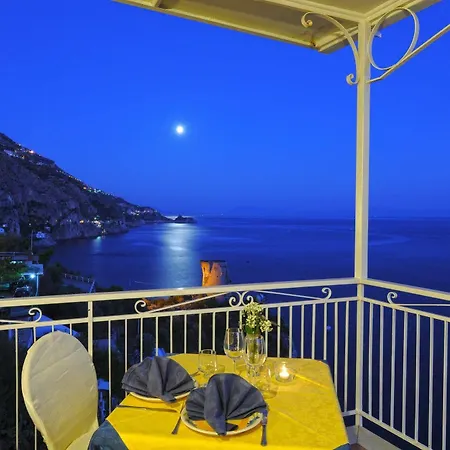 Torre Saracena Hotel Praiano